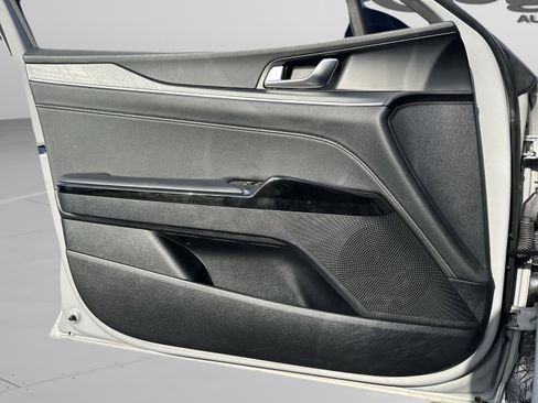 Used 2025 Kia K5 GT-Line image 17