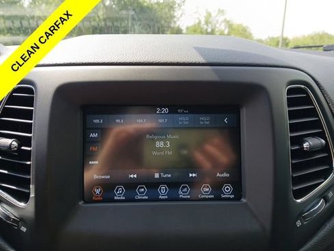 Used 2018 Jeep Compass Latitude w/ Popular Equipment Group AWD/4WD image 19