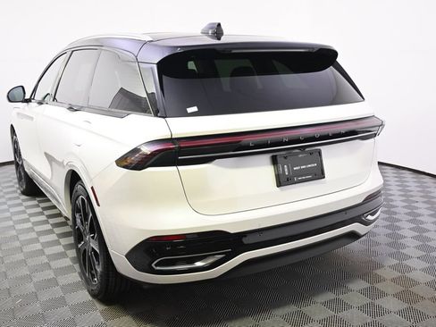 New 2026 Lincoln Nautilus Reserve AWD/4WD image 4