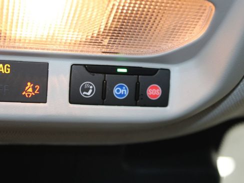 Used 2025 Chevrolet Trax LT FWD image 52