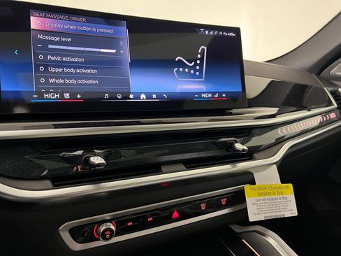 New 2026 BMW X6 xDrive40i w/ Climate Comfort Package image 30