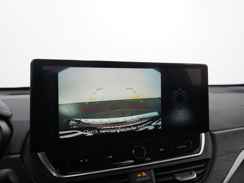 Used 2023 Nissan Altima 2.5 SV w/ SV Premium Package AWD/4WD image 26