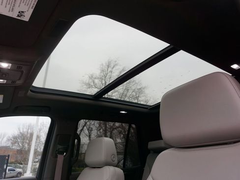 Used 2025 Chevrolet Tahoe Z71 w/ Z71 Off-Road Package image 12