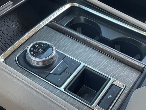 Certified 2023 Ford Expedition Limited image 28