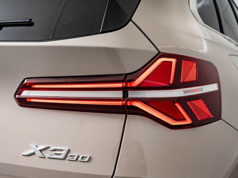 New 2026 BMW X3 xDrive30i w/ Premium Package AWD/4WD image 9