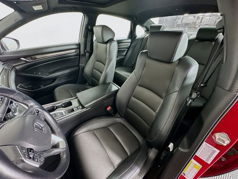 Used 2019 Honda Accord Sport image 13
