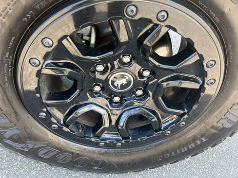 Used 2024 Ford Bronco Wildtrak AWD/4WD image 9