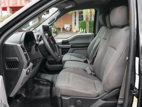 Used 2017 Ford F150 XLT image 17