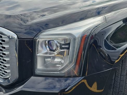 Used 2016 GMC Yukon XL SLE w/ HD Trailering Package AWD/4WD image 30