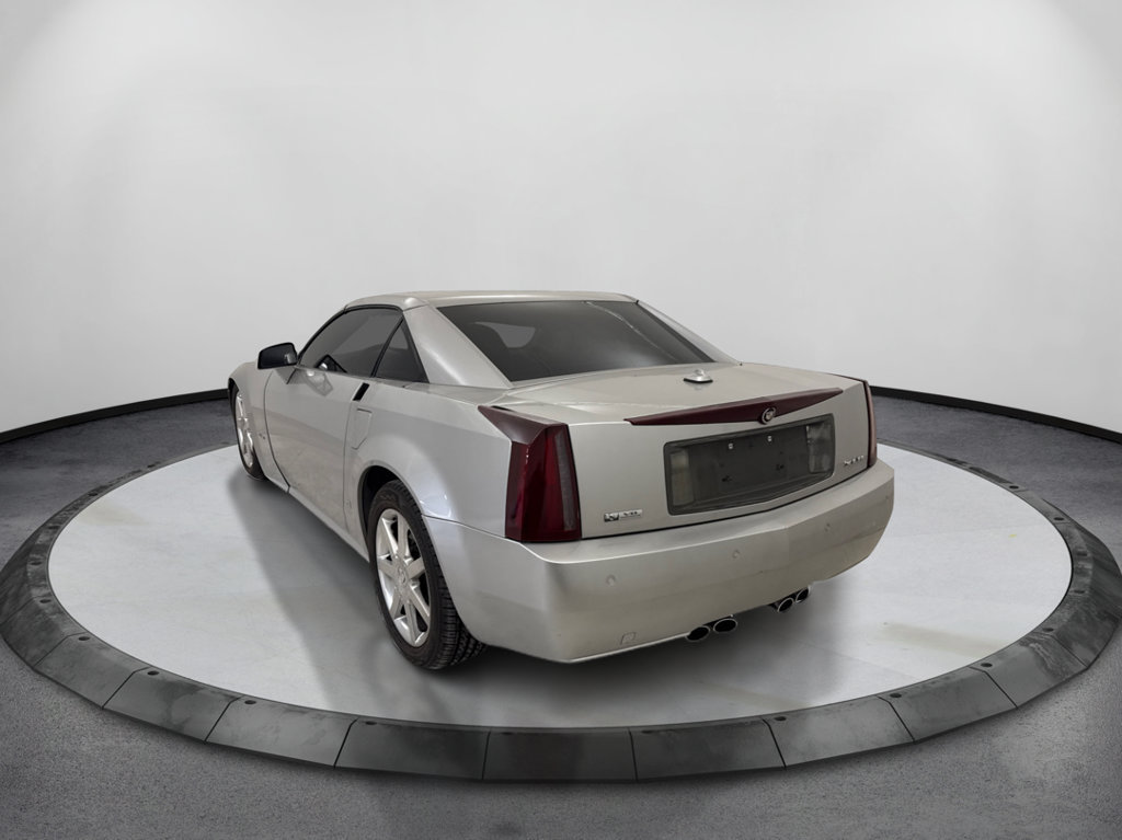 Used 2004 Cadillac XLR RWD image 8