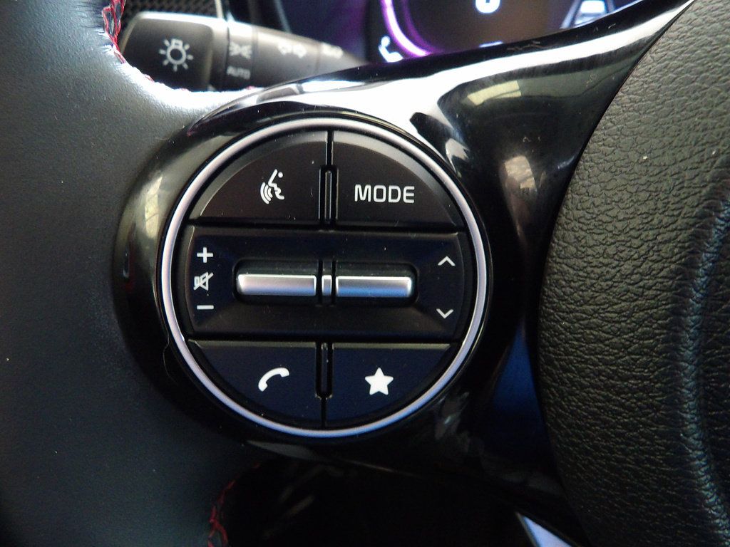 Used 2023 Kia Soul GT-Line FWD image 29