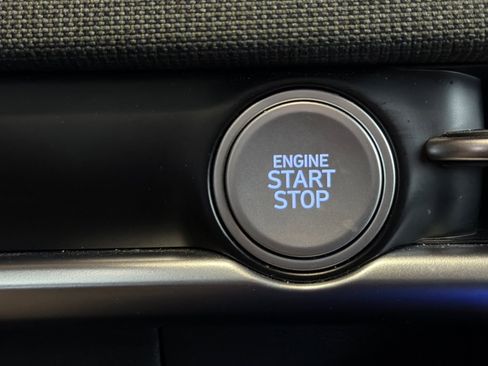 Certified 2025 Hyundai Santa Cruz Limited image 30