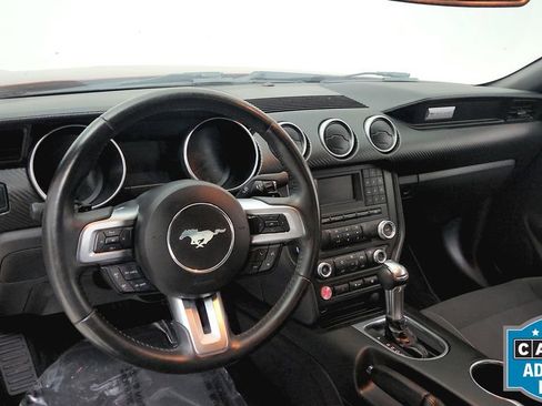 Used 2018 Ford Mustang Coupe RWD image 39