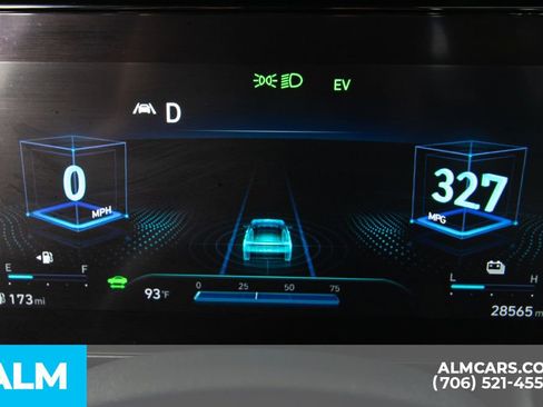 Used 2022 Hyundai Elantra Limited image 33