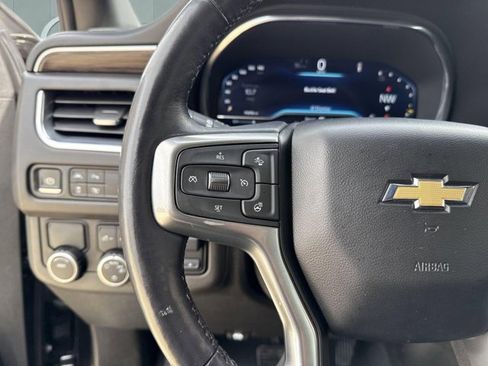 Used 2022 Chevrolet Tahoe LT w/ LT Signature Package image 15
