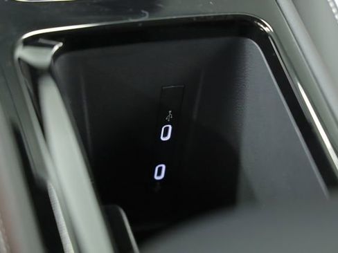 New 2026 Volkswagen Tiguan SEL R-Line image 23