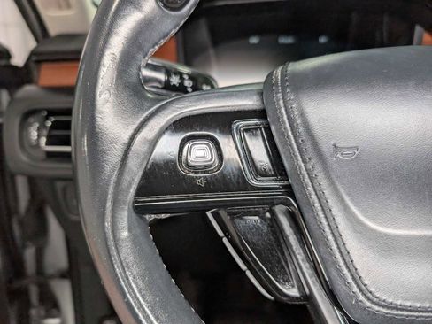 Used 2020 Lincoln Aviator Reserve w/ Equipment Group 201A image 34