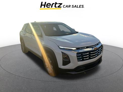 Used 2025 Chevrolet Equinox LT image 1