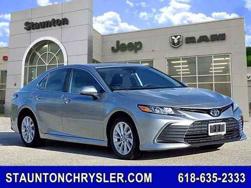 Used 2024 Toyota Camry LE image 1