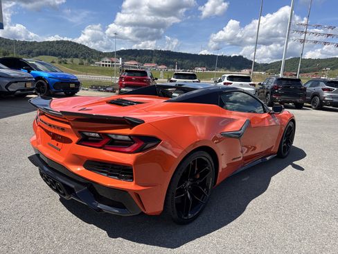 New 2025 Chevrolet Corvette Z06 RWD image 4