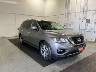 Used 2019 Nissan Pathfinder SL