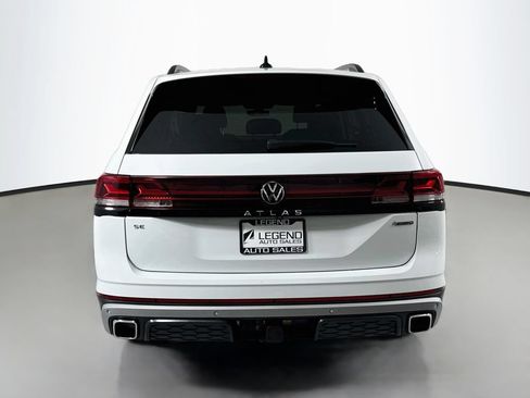 Used 2024 Volkswagen Atlas Peak Edition SE AWD/4WD image 6