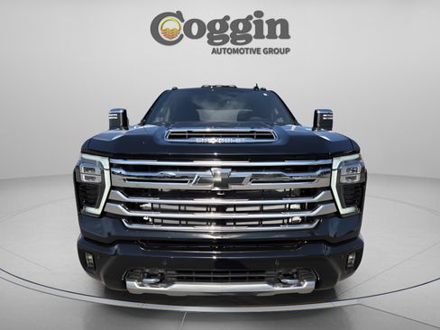 New 2026 Chevrolet Silverado 3500 High Country w/ High Country Premium Package AWD/4WD image 8