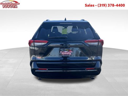 New 2025 Toyota RAV4 SE image 4