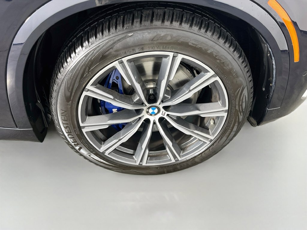 Used 2021 BMW X5 xDrive40i w/ M Sport Package AWD/4WD image 41