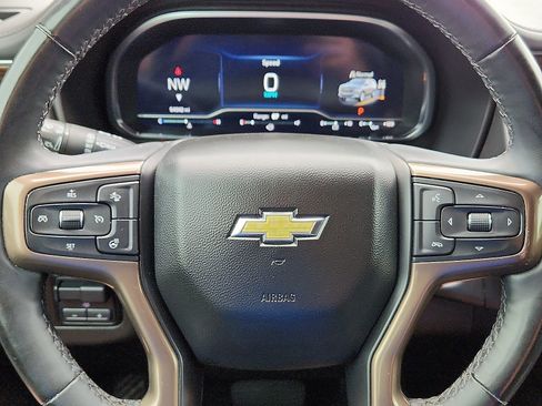 Used 2024 Chevrolet Tahoe High Country AWD/4WD image 24