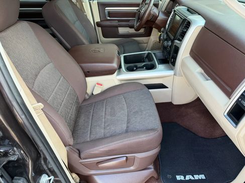 Used 2017 RAM 1500 Classic SLT w/ Luxury Group AWD/4WD image 13