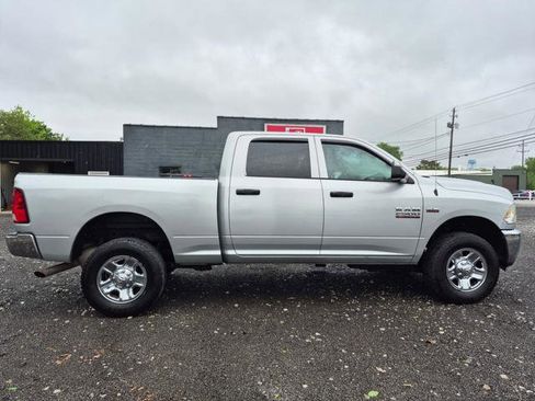Used 2018 RAM 2500 Tradesman w/ Chrome Appearance Group AWD/4WD image 3