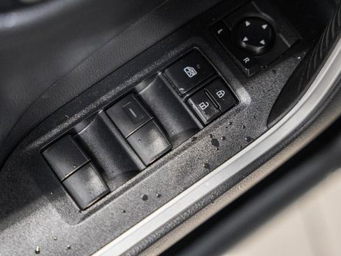 Used 2020 Toyota RAV4 Adventure image 32