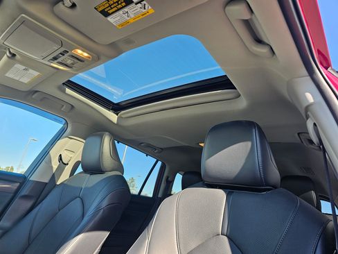 Used 2021 Toyota Highlander Limited image 28