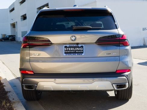 New 2026 BMW X5 xDrive50e image 6