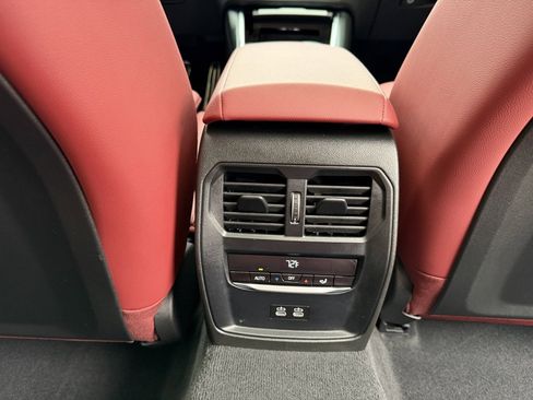 Used 2025 BMW M340i xDrive w/ Premium Package image 33