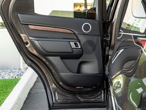 New 2026 Land Rover Discovery Dynamic SE AWD/4WD image 24
