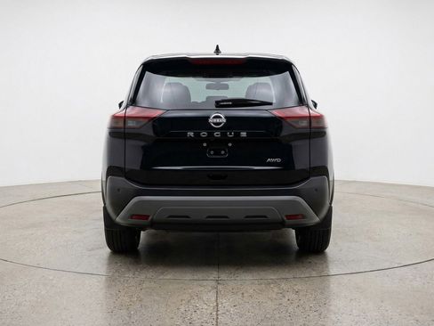 Used 2025 Nissan Rogue SV image 7