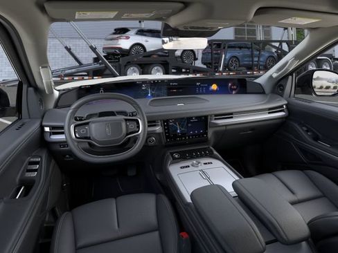 New 2026 Lincoln Navigator Reserve AWD/4WD image 9