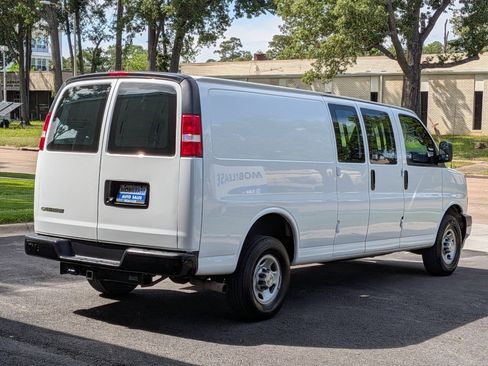 Used 2023 Chevrolet Express 2500 Extended w/ Driver Convenience Package image 5
