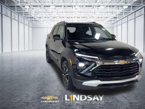 Used 2025 Chevrolet TrailBlazer LT FWD image 4
