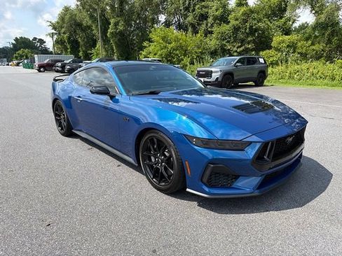 Used 2024 Ford Mustang GT RWD image 11
