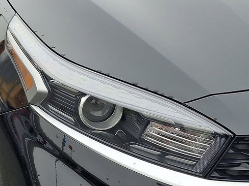 Used 2023 Kia Forte LXS w/ LXS Technology Package image 10