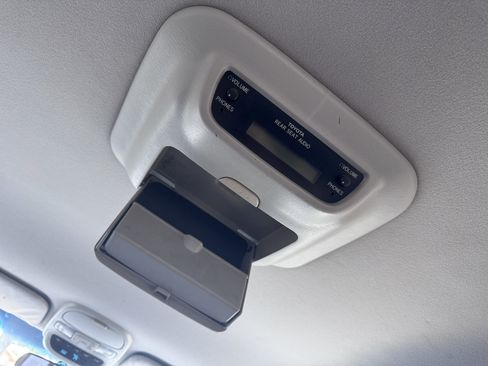 Used 2004 Toyota Sienna CE FWD image 30