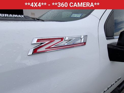 Used 2024 Chevrolet Silverado 2500 LTZ w/ LTZ Convenience Package AWD/4WD image 9