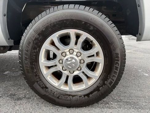 Used 2018 RAM 2500 Laramie w/ Snow Chief Group AWD/4WD image 25
