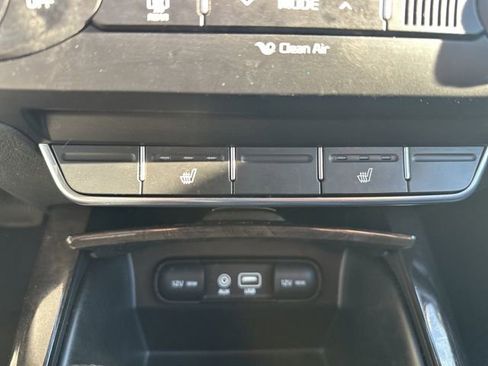 Used 2017 Kia Sorento EX image 28