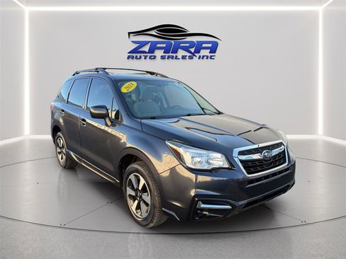 Used 2018 Subaru Forester 2.5i Premium w/ All-Weather Package AWD/4WD image 9