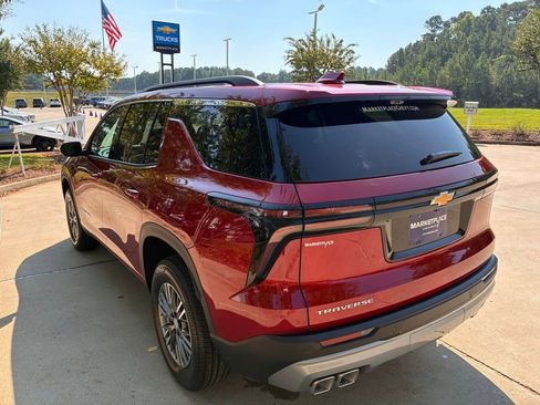 New 2026 Chevrolet Traverse LT w/ Driver Confidence Package FWD image 11
