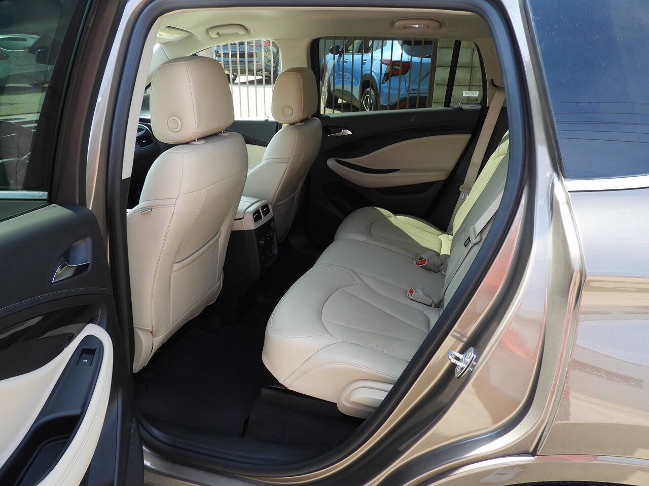 Used 2019 Buick Envision Essence AWD/4WD image 21